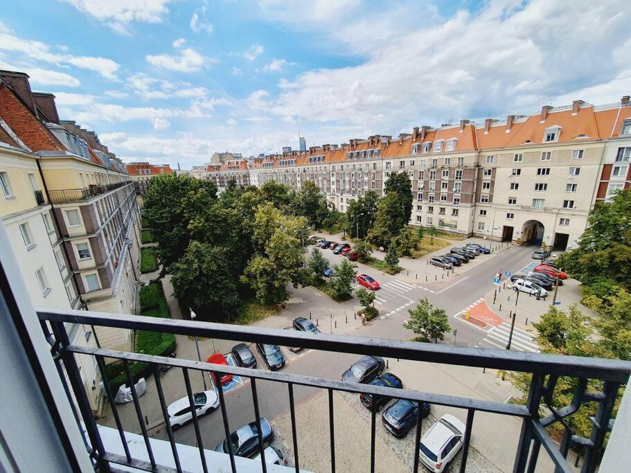Wyzwolenia Apt , Lazienki Park & Zbawiciela Sq. 2' ワルシャワ エクステリア 写真